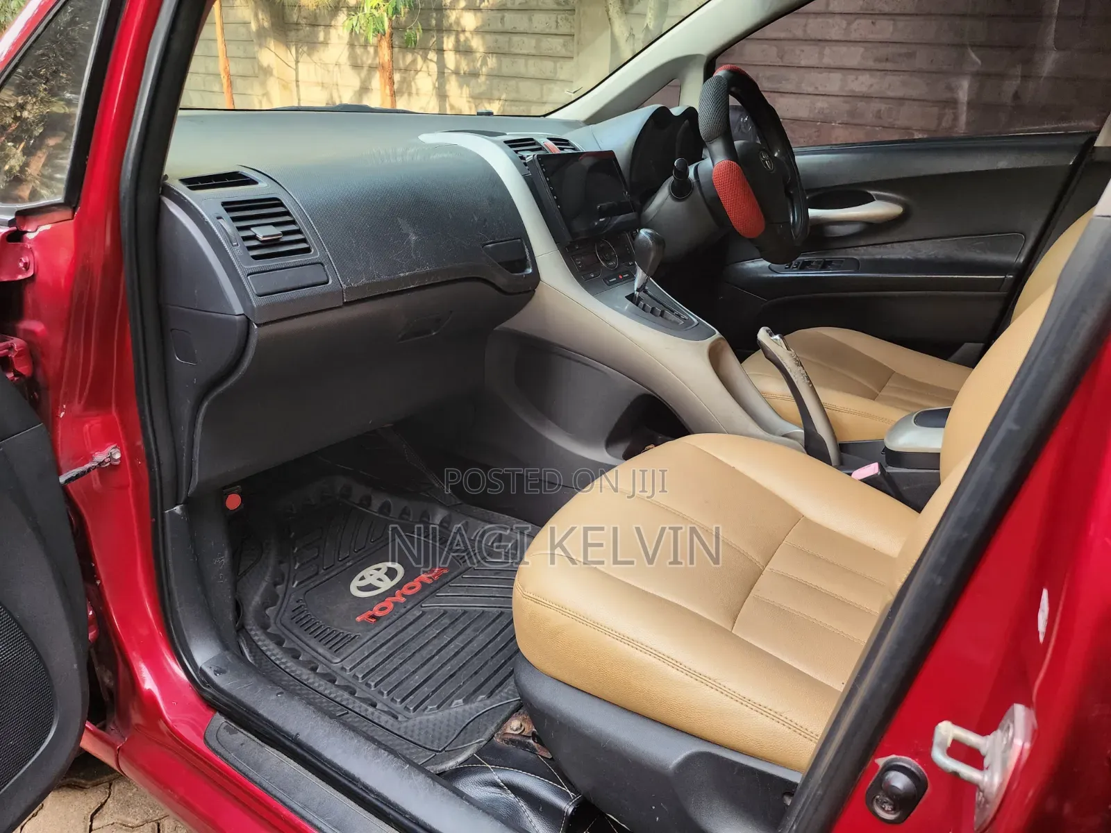 Toyota Auris 2007 Red