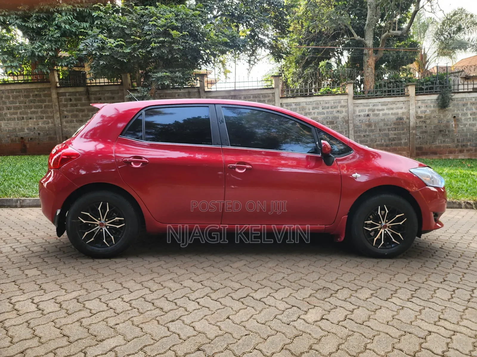 Toyota Auris 2007 Red