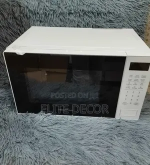 Hisense 20L Digital White Microwave Oven – 700W With LED Display