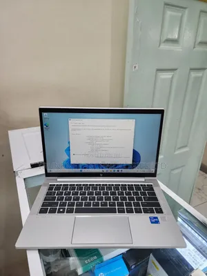 Laptop HP EliteBook 830 G8 8GB Intel Core i5 SSD 256GB