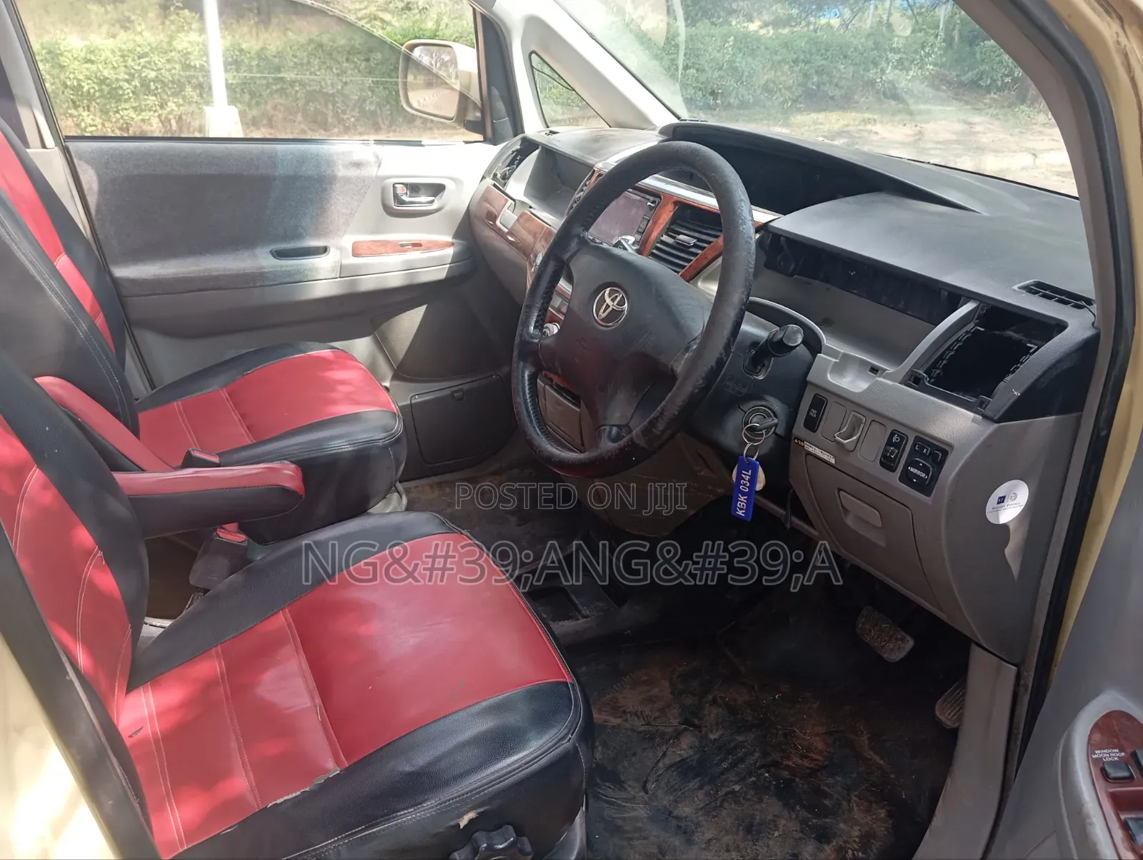 Toyota Noah 2003 Yellow