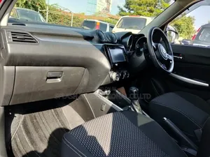 Suzuki Swift 2019 Red