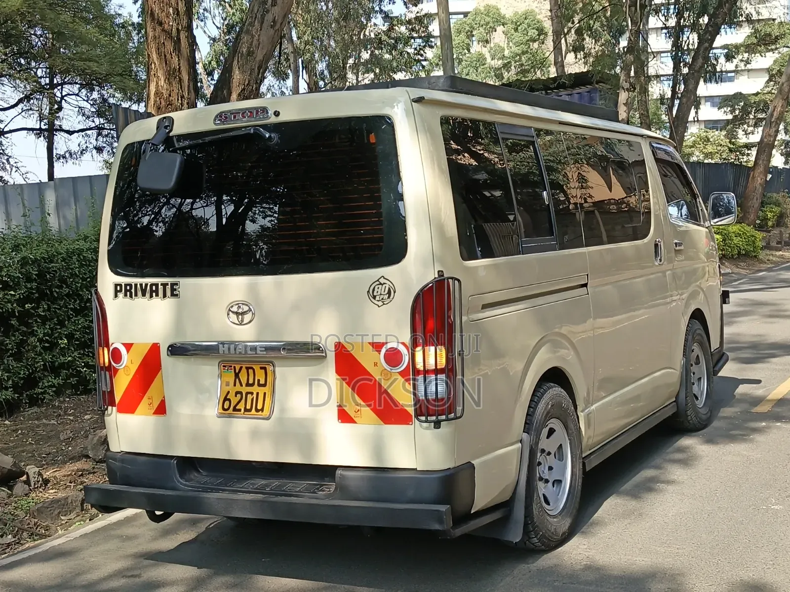Toyota HiAce 2015 Gold