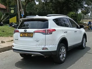 Toyota RAV4 2016 Pearl