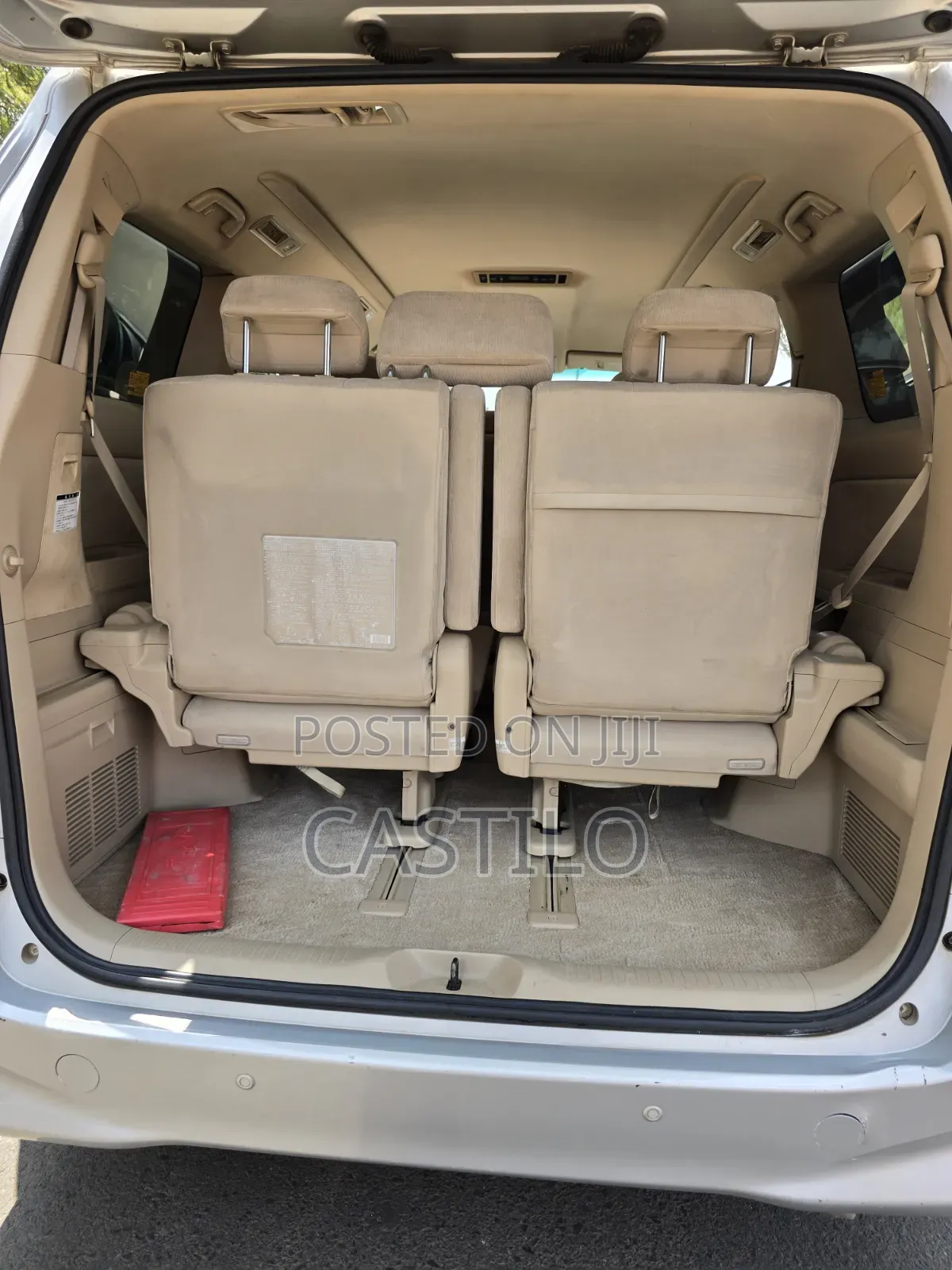 Toyota Vellfire 2010 Silver