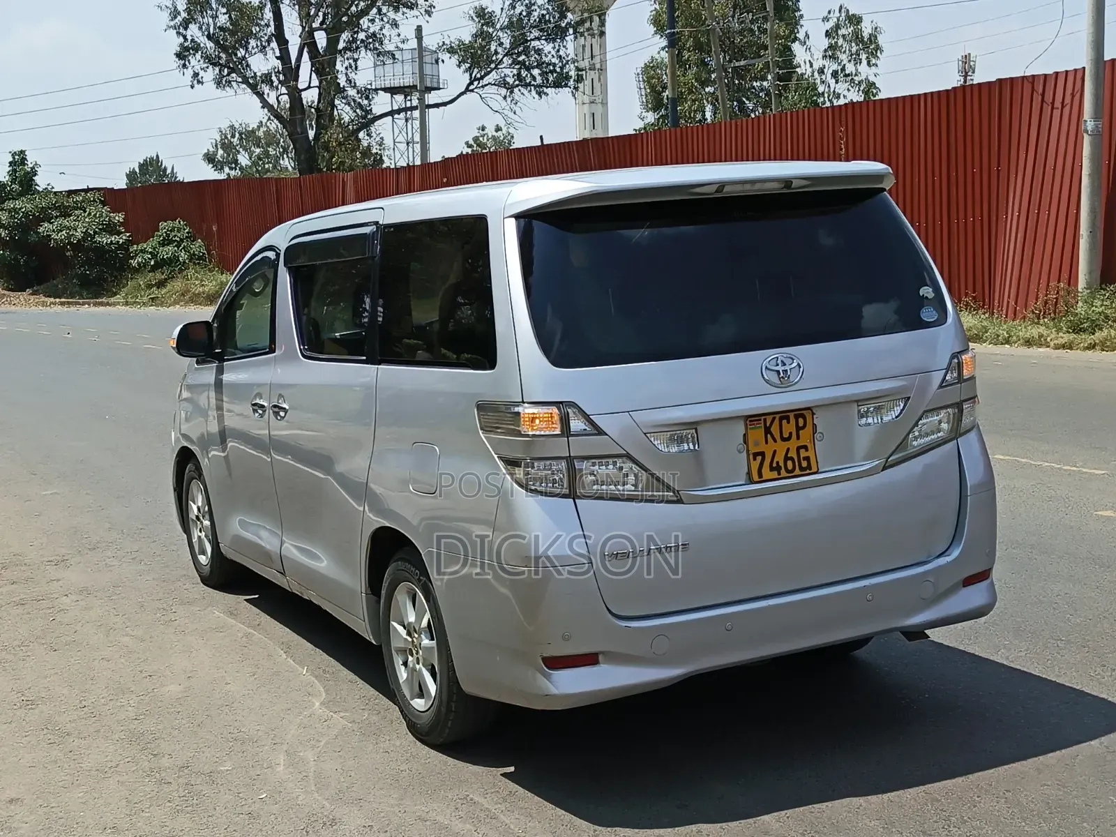 Toyota Vellfire 2011 Silver