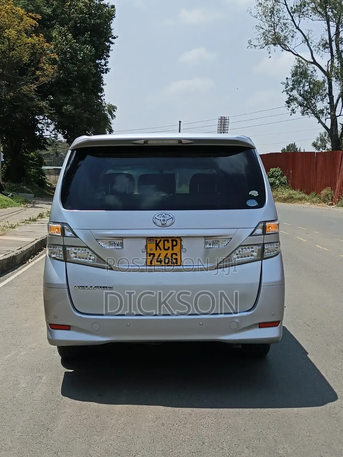 Toyota Vellfire 2011 Silver