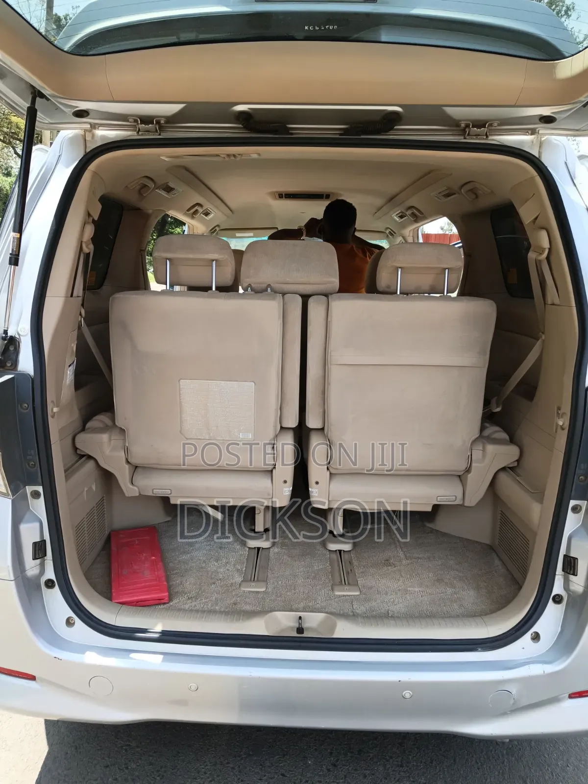Toyota Vellfire 2011 Silver