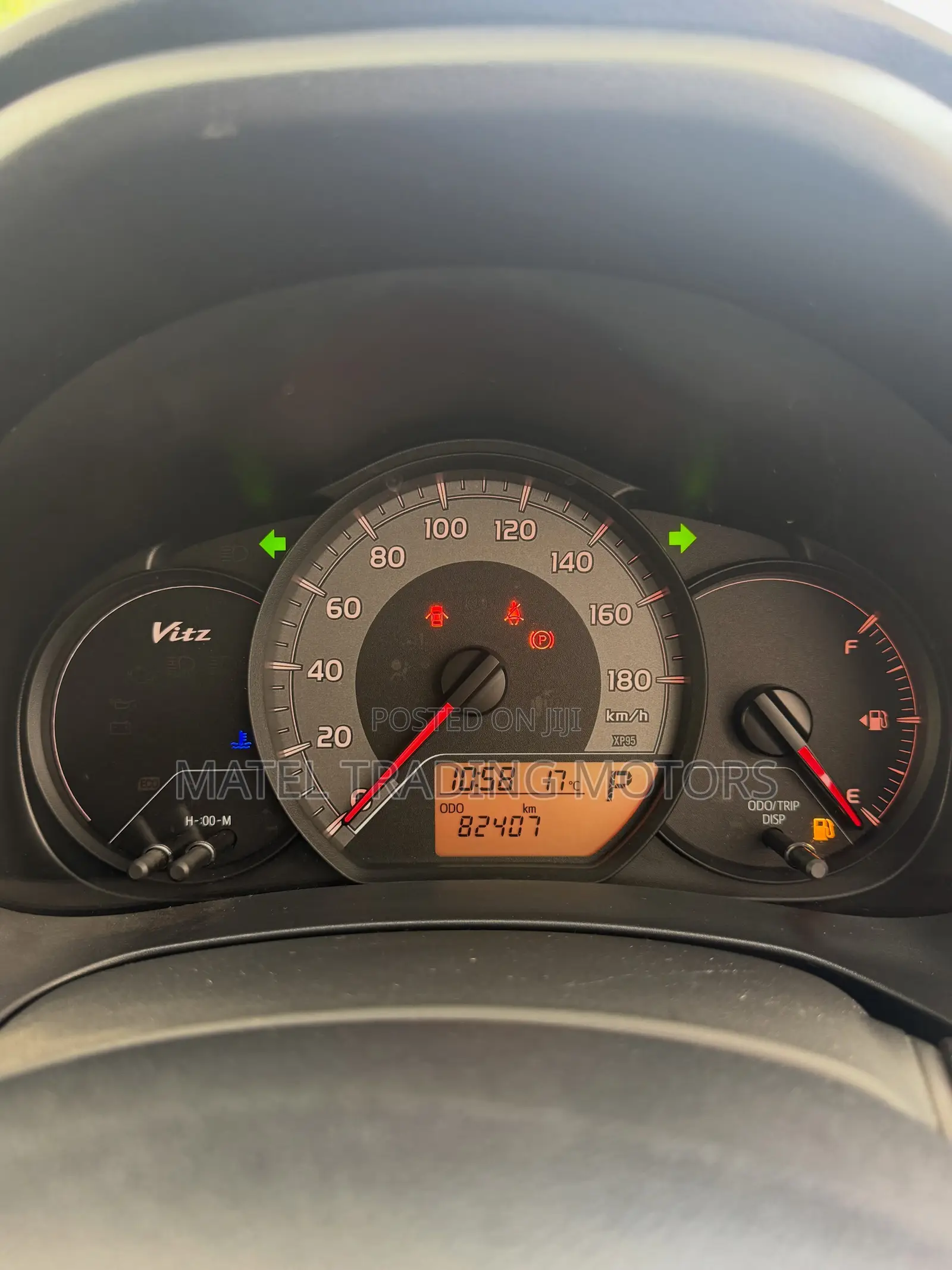 Toyota Vitz 1.0 FWD 5dr 2019 White