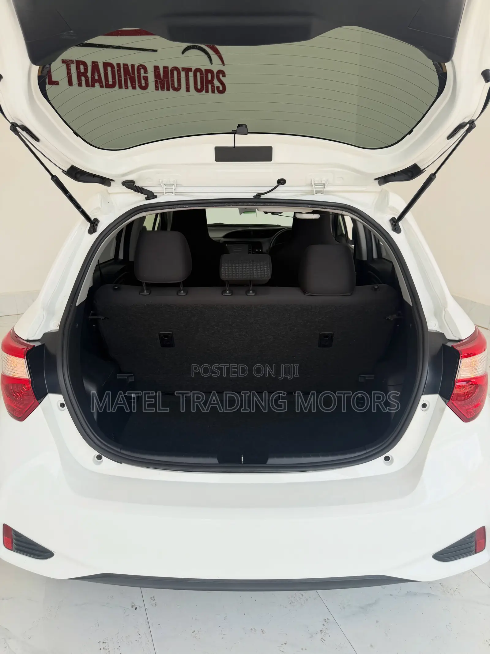 Toyota Vitz 1.0 FWD 5dr 2019 White