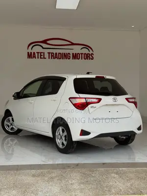 Toyota Vitz 1.0 FWD 5dr 2019 White
