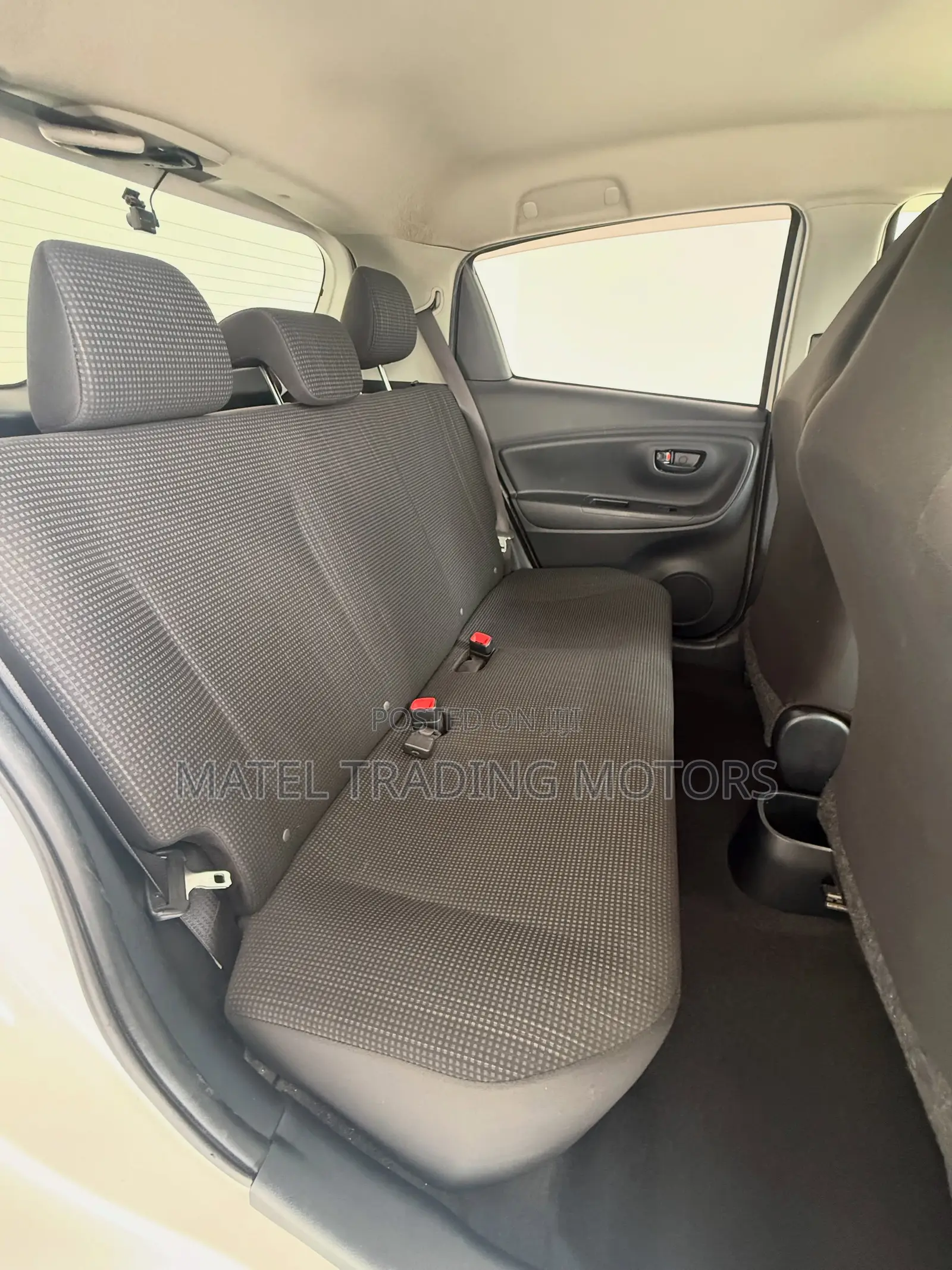 Toyota Vitz 1.0 FWD 5dr 2019 White