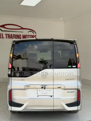 Honda Stepwgn 2019 Silver