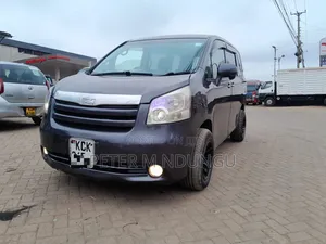 Toyota Noah 2010 Black