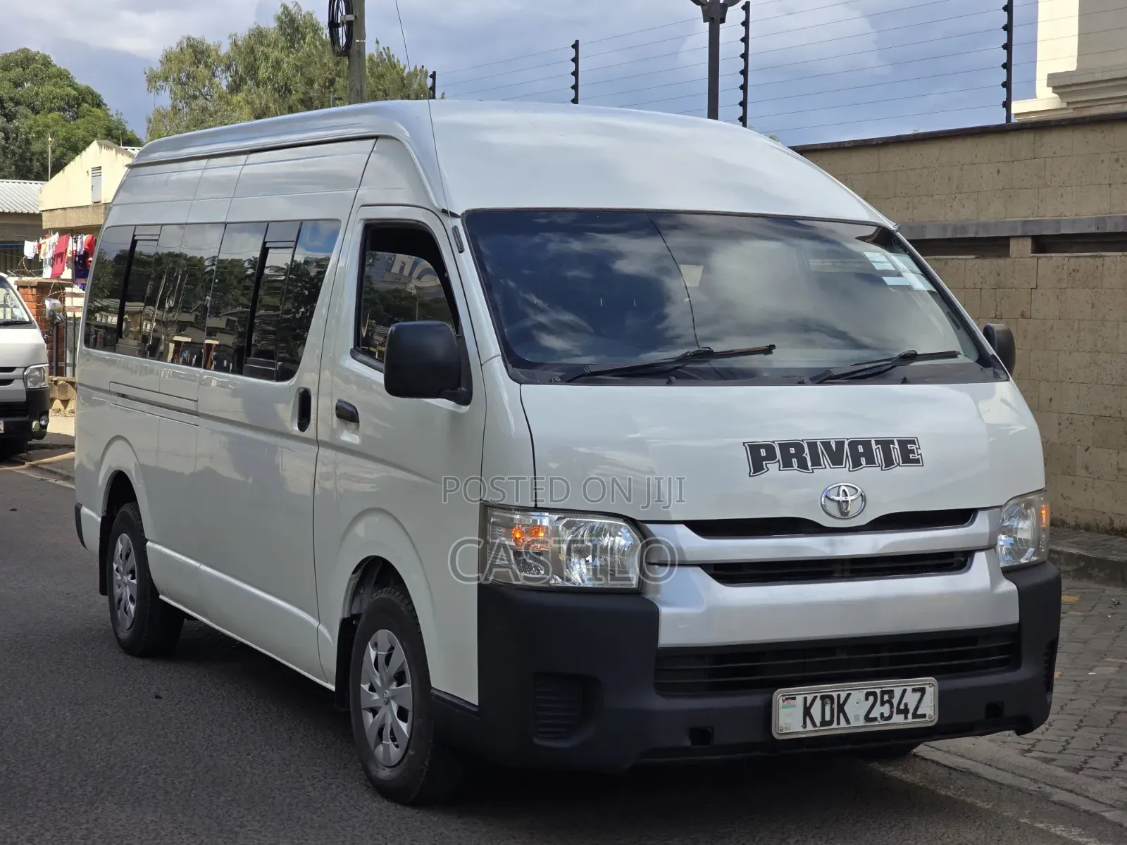 Toyota HiAce 2017 White