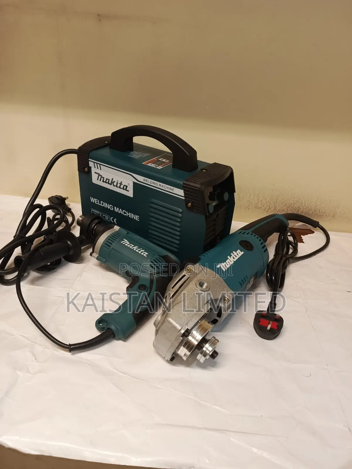Makita Inverter Welding Machine + 9 Inch Angle Grinder Metal
