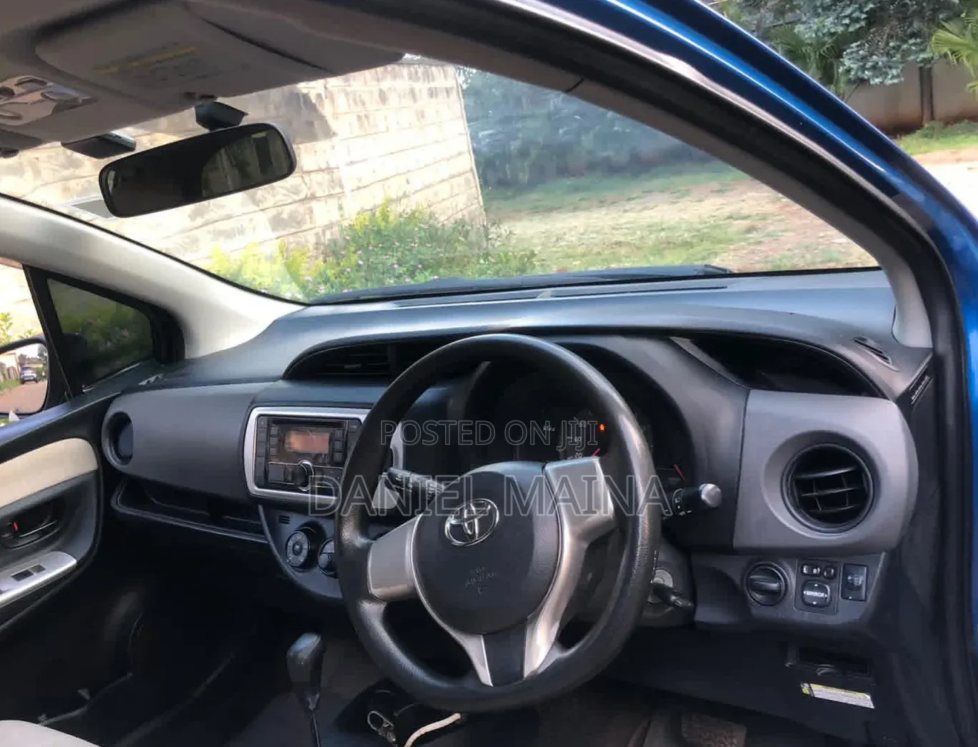 Toyota Vitz 2015 Blue