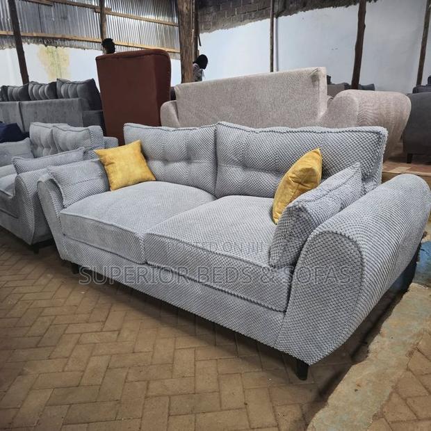 3 Seater Grey Butterfly Sofa: Offer! Offer!