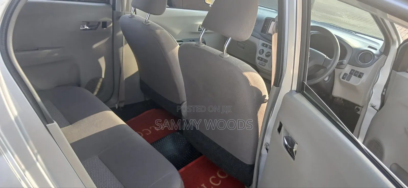 Toyota Pixis 2015 Silver