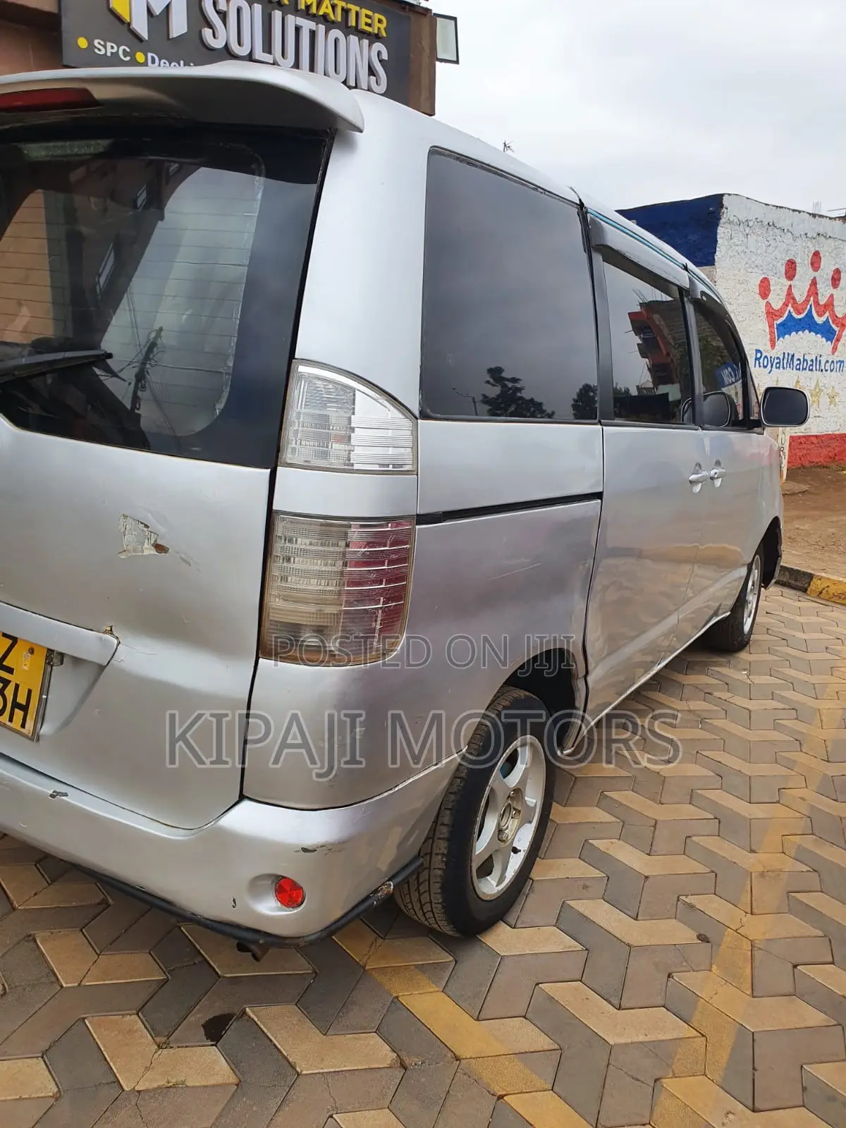 Toyota Voxy X L Edition 2WD 8-Seater 2008 Gray