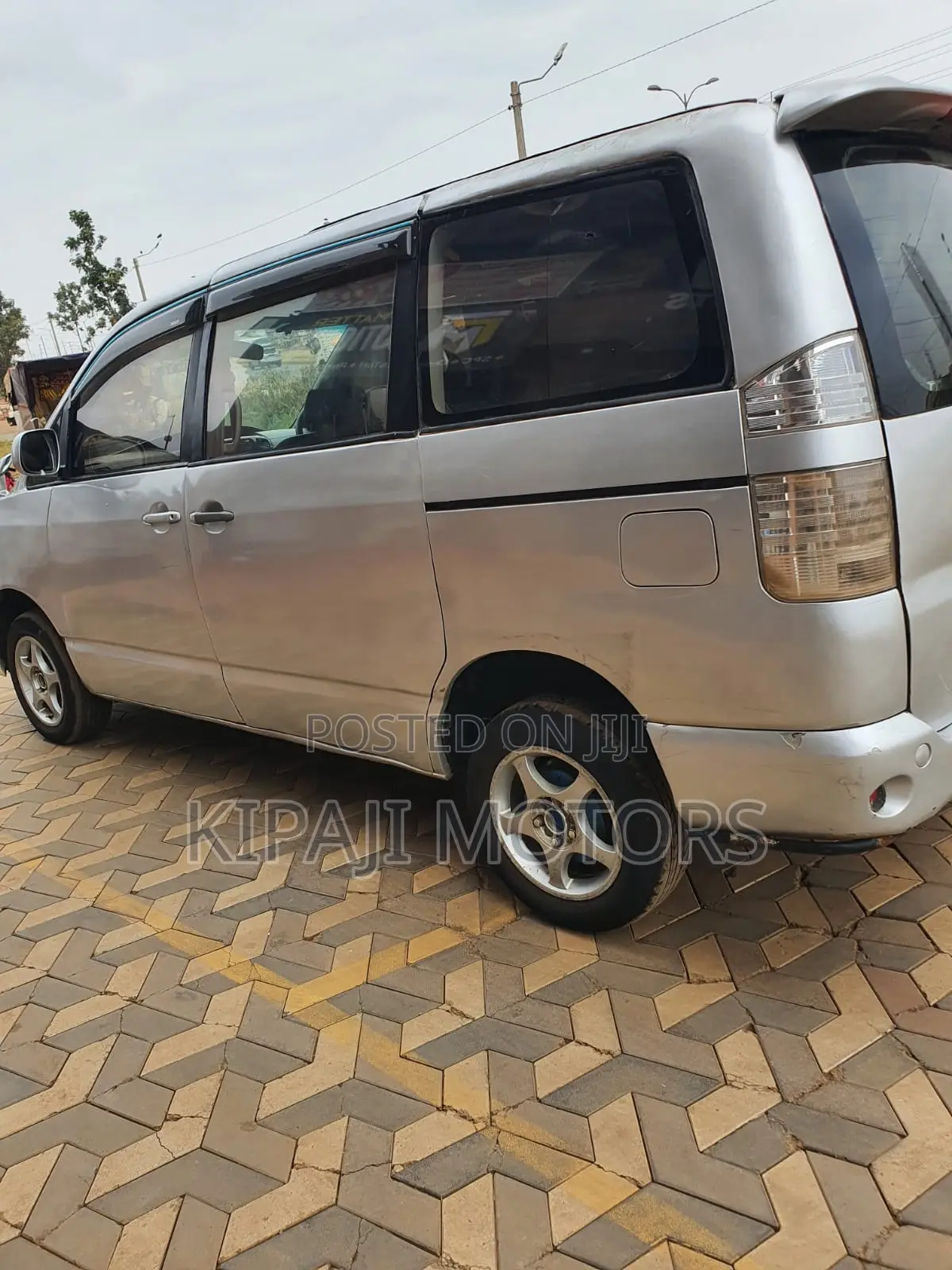 Toyota Voxy X L Edition 2WD 8-Seater 2008 Gray