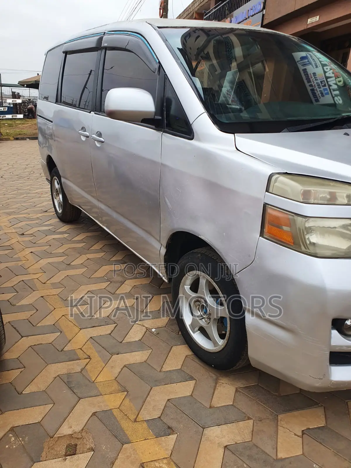 Toyota Voxy X L Edition 2WD 8-Seater 2008 Gray