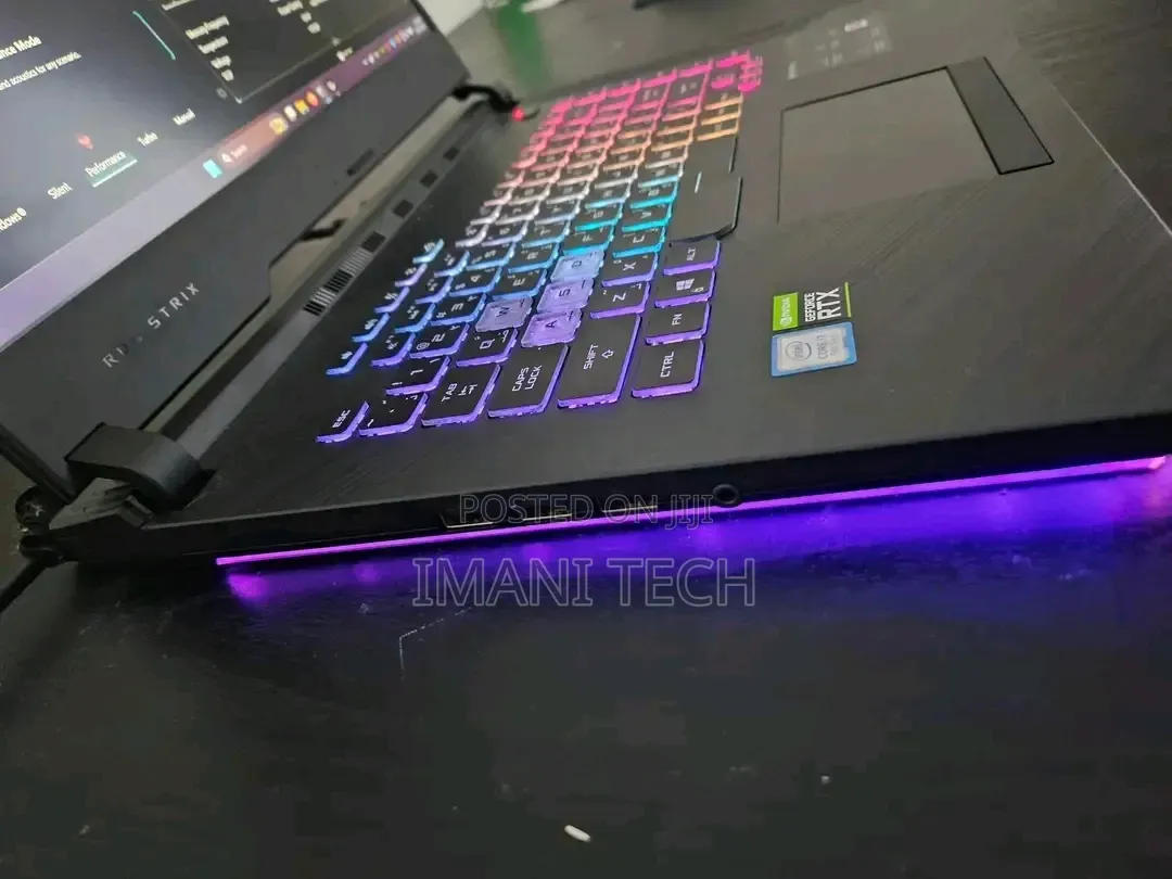 Laptop Asus ROG Strix G15 G512 16GB Intel Core i7 SSD 512GB