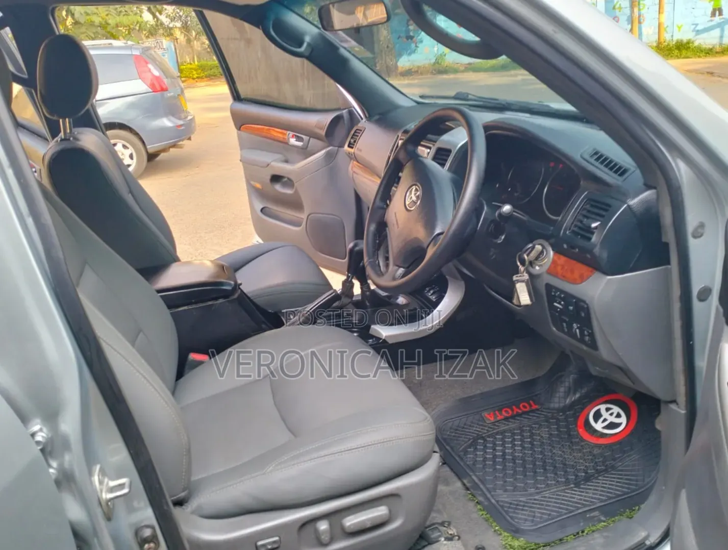 Toyota Land Cruiser Prado 2006 Silver