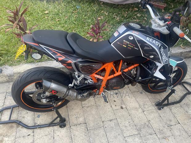 KTM 2012 White - main view