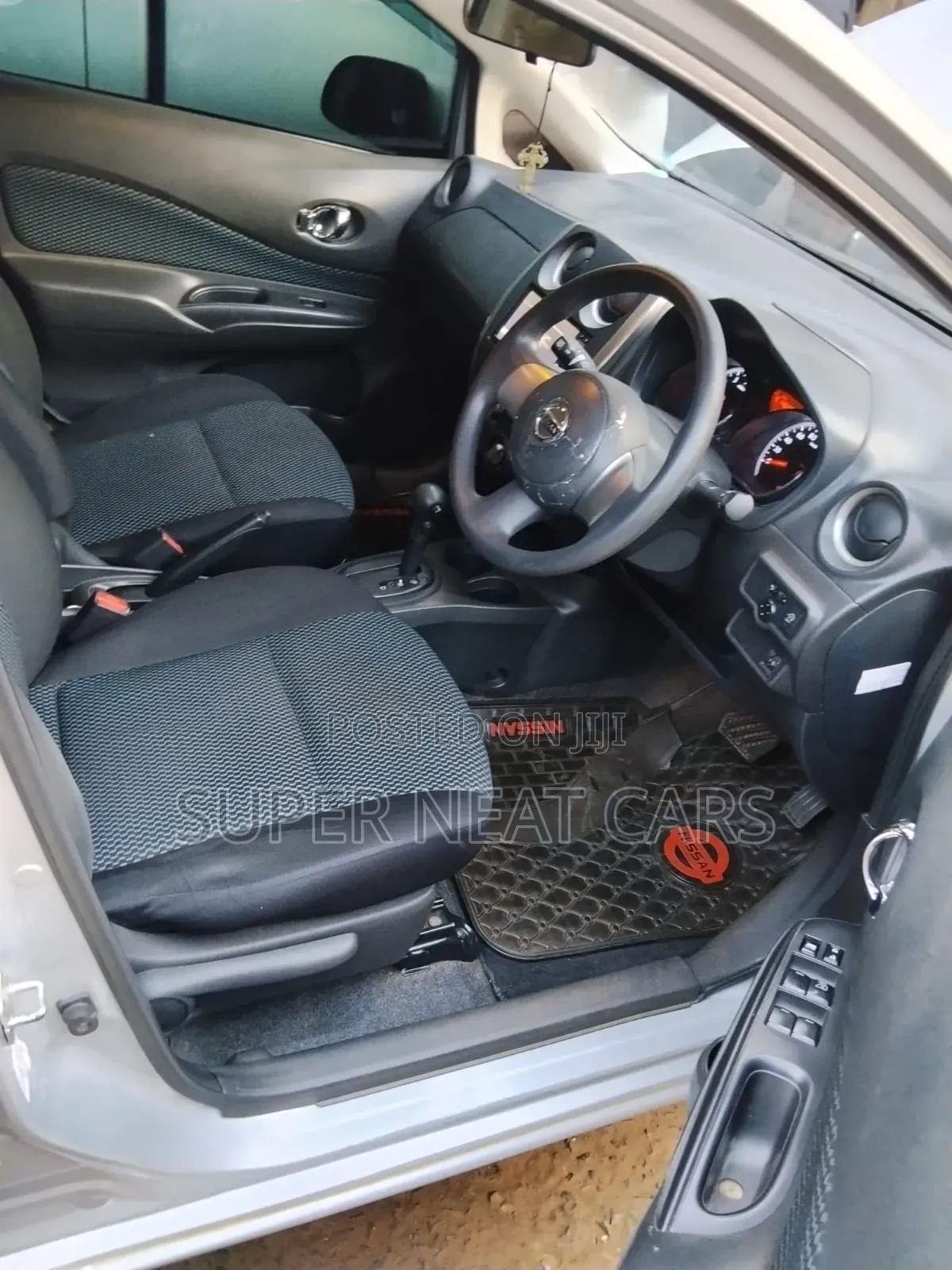 Nissan Note 2013 Silver