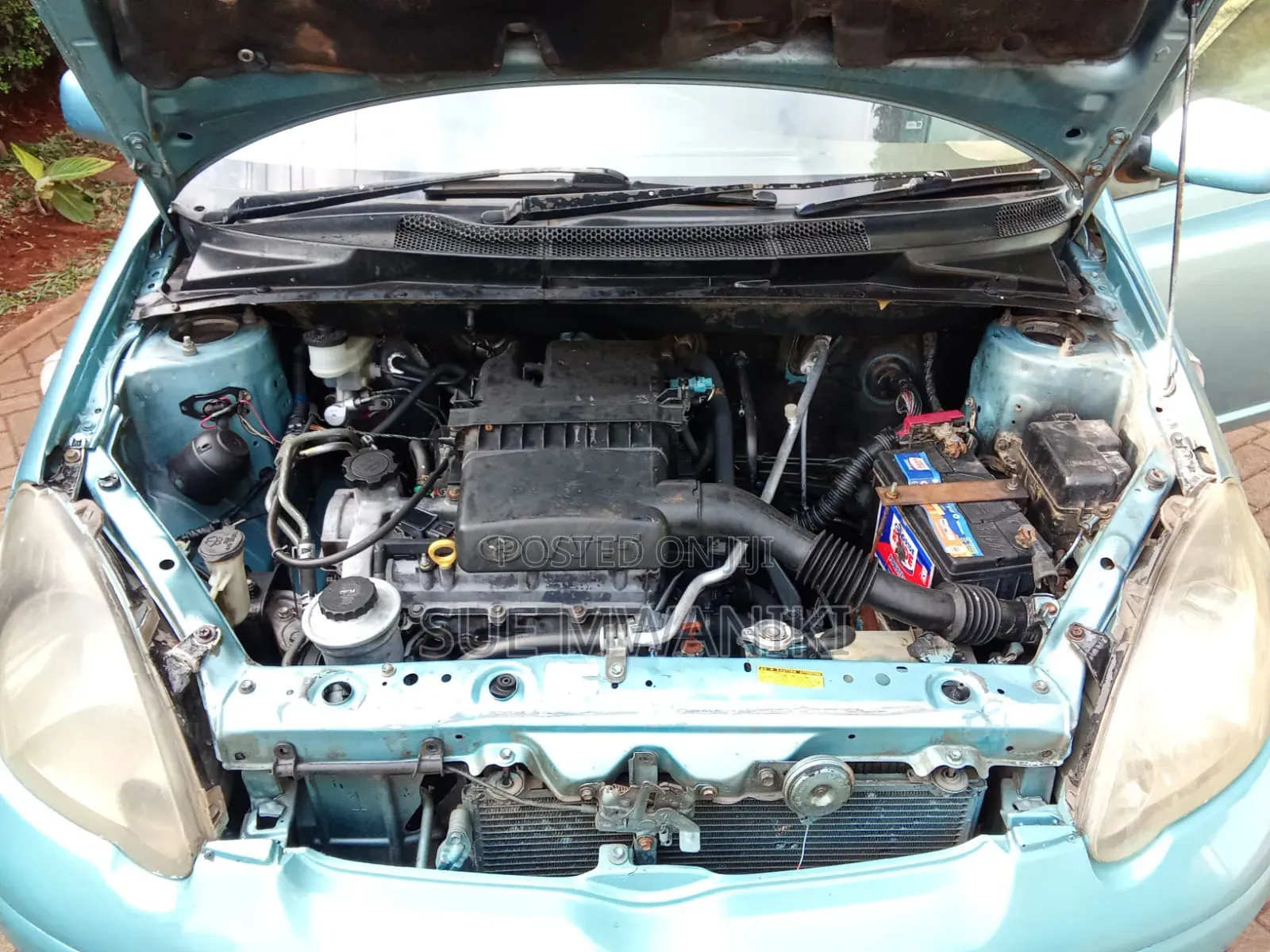 Toyota Vitz 2002 Blue