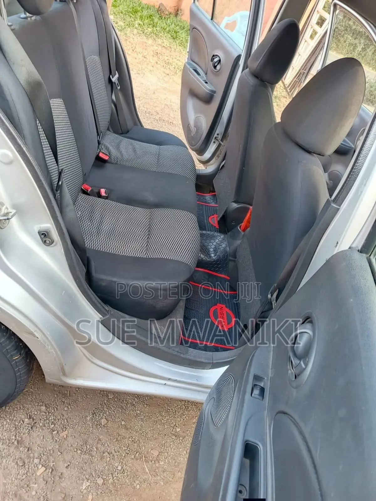 Toyota Vitz 2000 Silver