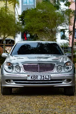 Mercedes-Benz E240 2004 Silver
