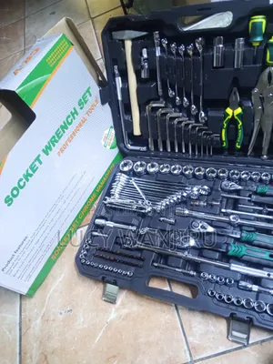 Mechanic Socket Wrench