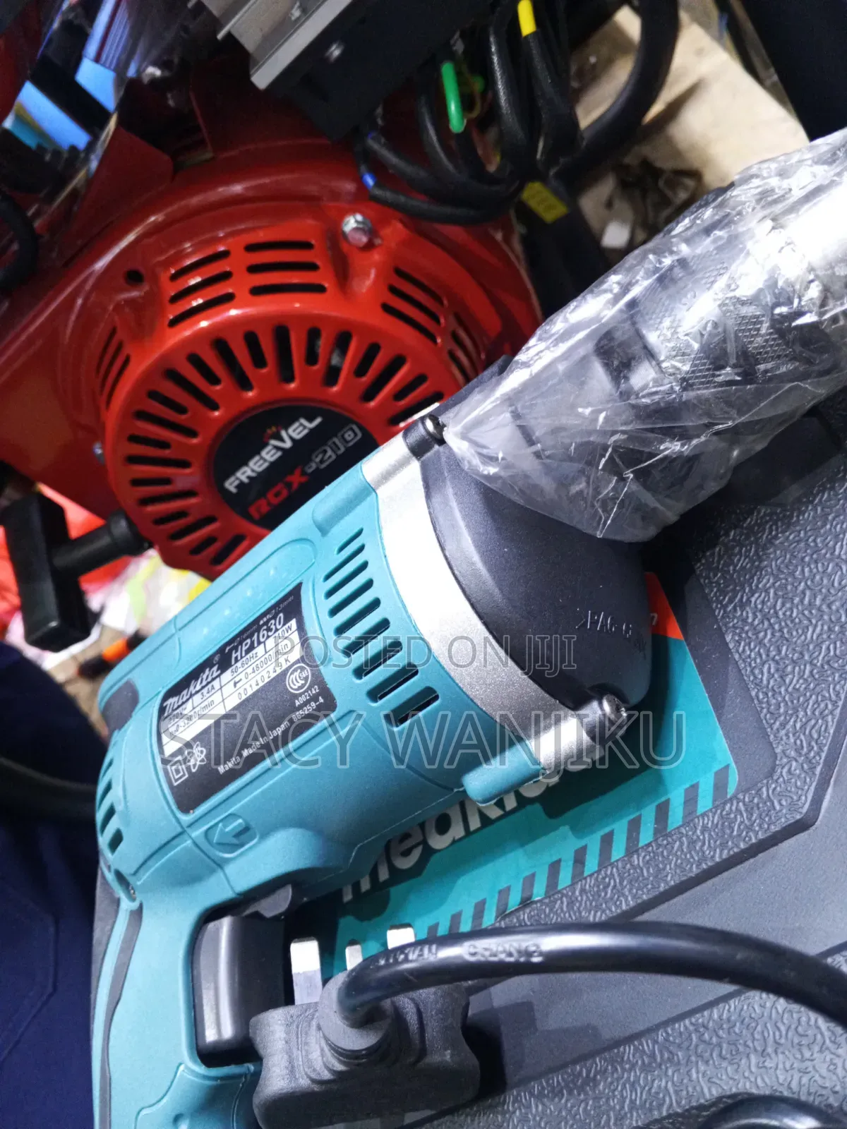 Electric 710w Makita Drill
