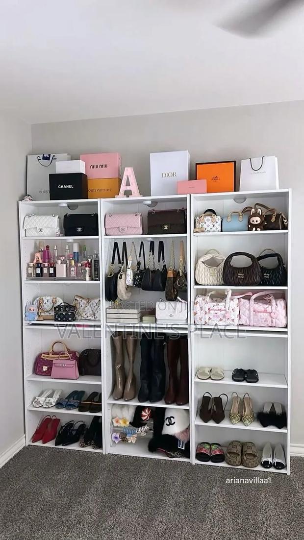 Cabinets Cabinets - main view