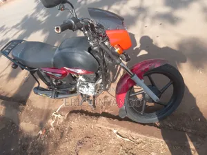 Bajaj Boxer 2016 Red
