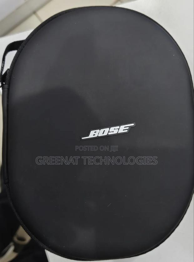 Bose Powerful Quietcomfort Ultra Bluetooth Headphones - thumbnail 2