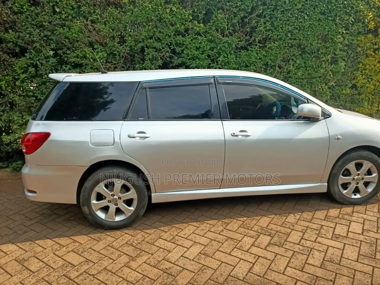 Nissan Wingroad 2007 Silver