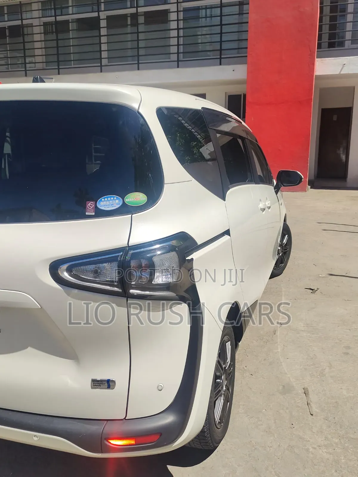 Toyota Sienta 2020 White