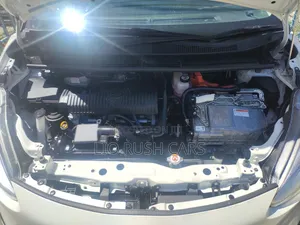 Toyota Sienta 2020 White