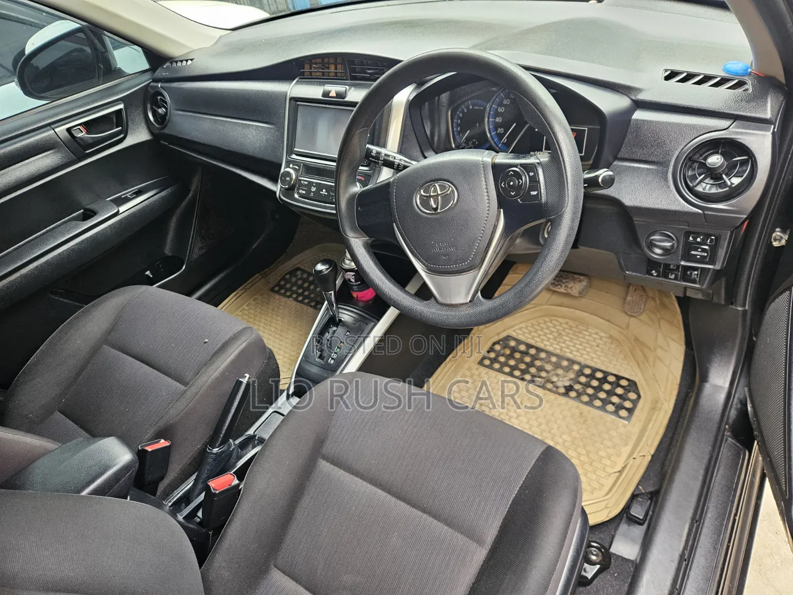 Toyota Corolla Fielder 2018 Black