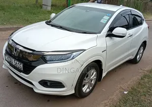 Honda Vezel 1.5 Hybrid 2WD 2018 White
