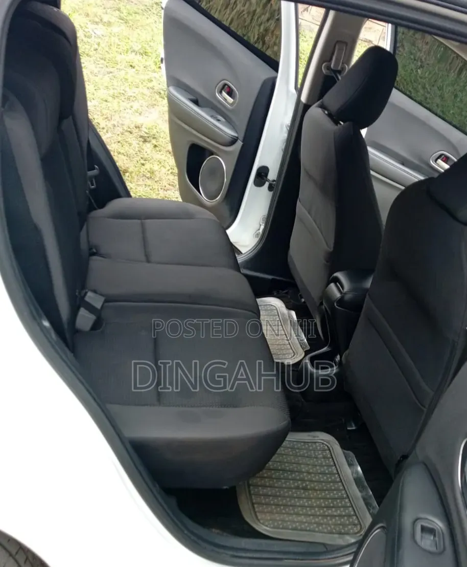 Honda Vezel 1.5 Hybrid 2WD 2018 White