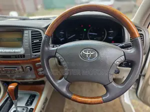 Toyota Land Cruiser Cygnus 4.7 2005 White
