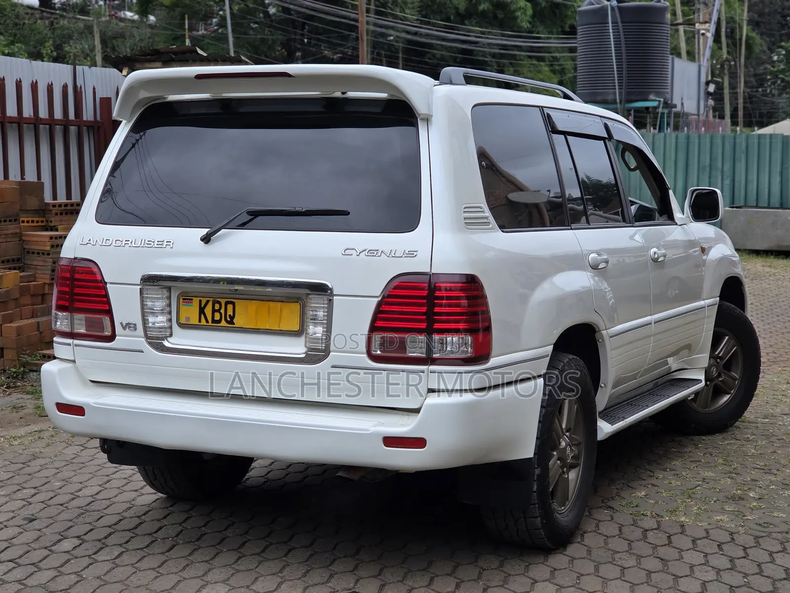 Toyota Land Cruiser Cygnus 4.7 2005 White