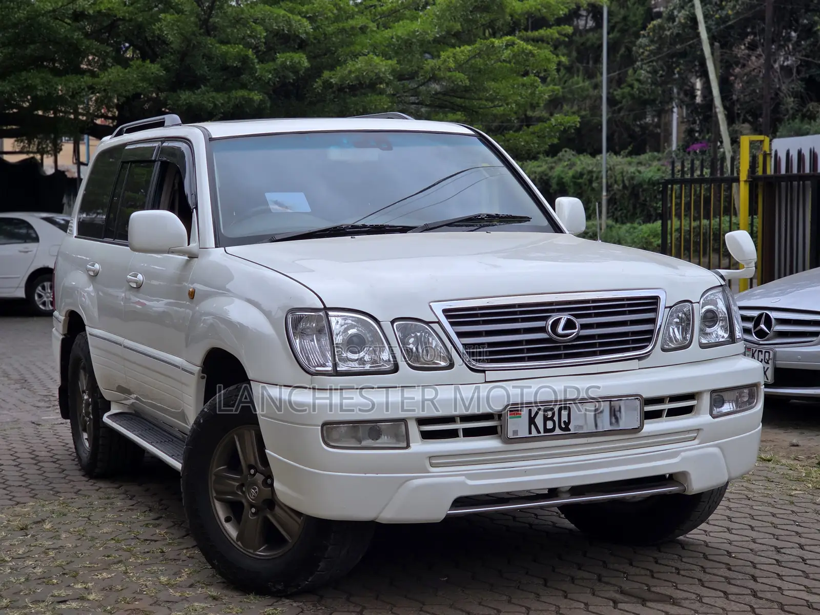 Toyota Land Cruiser Cygnus 4.7 2005 White