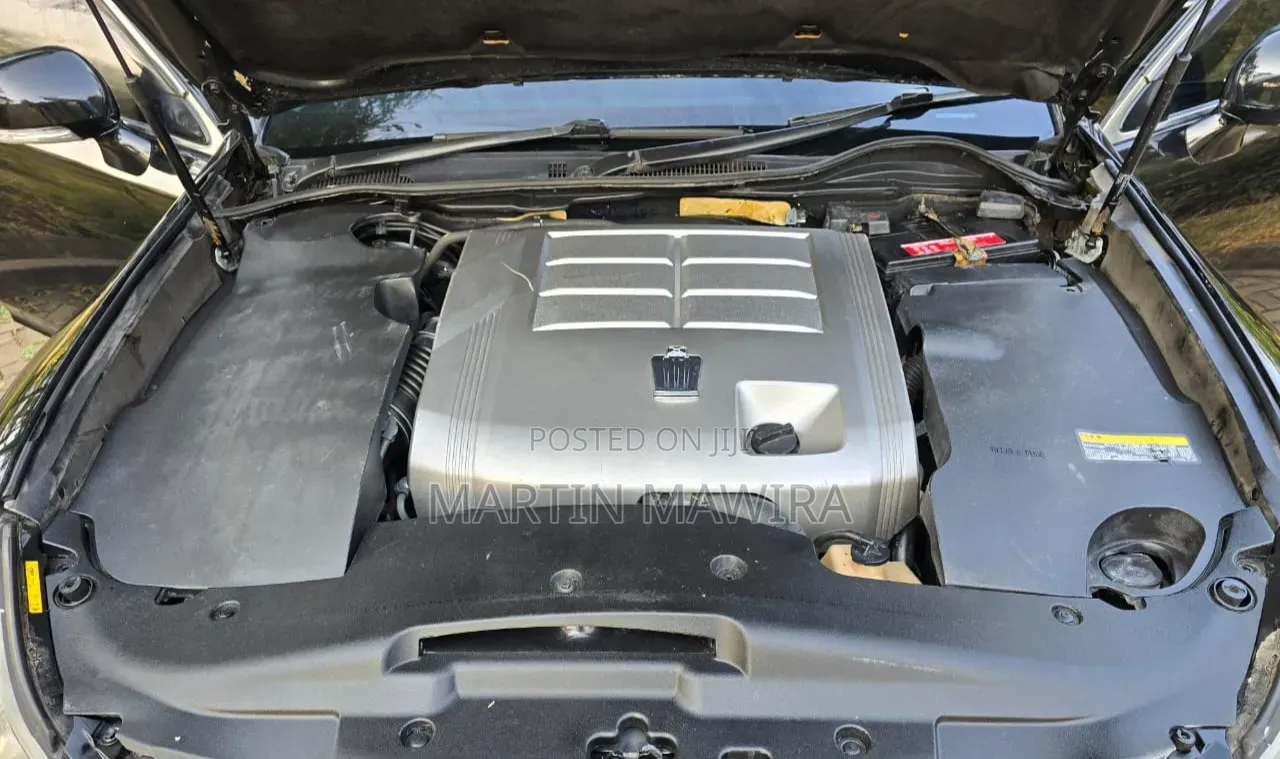 Toyota Crown 2009 Black