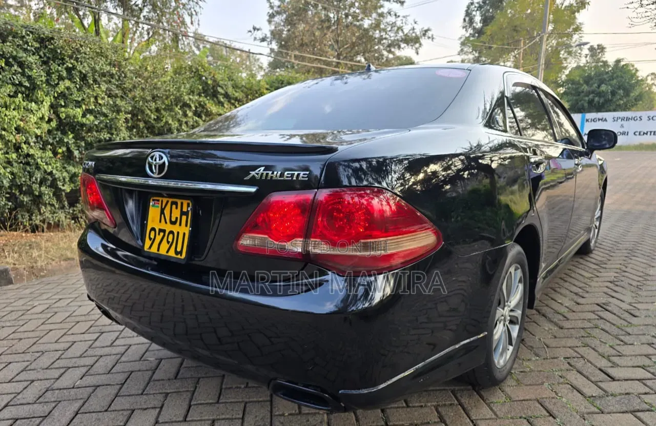 Toyota Crown 2009 Black