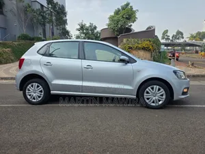 Volkswagen Polo 2019 Silver